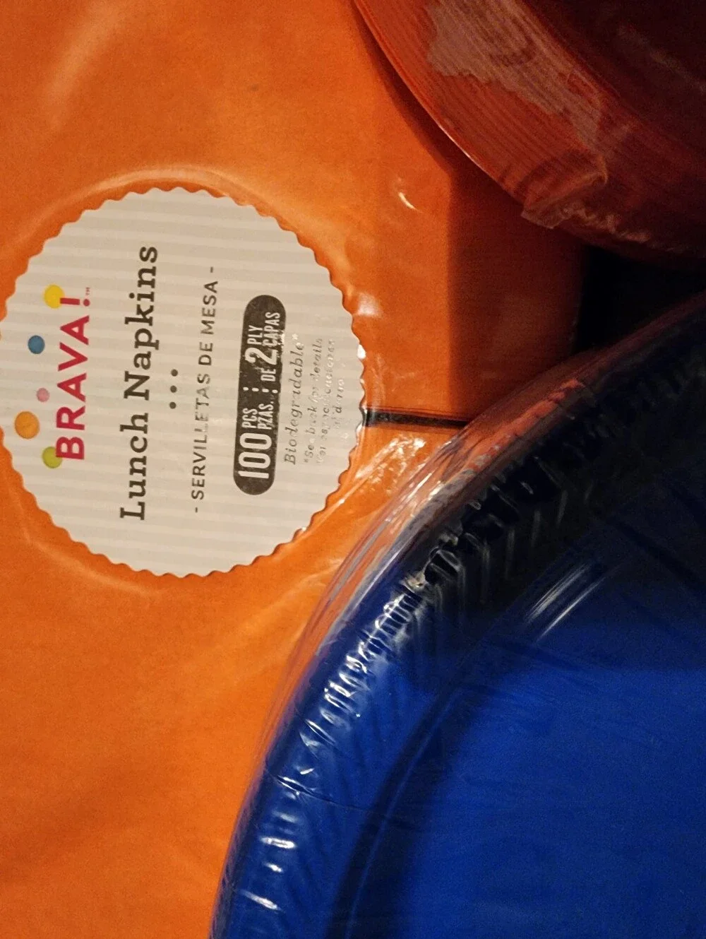 Disposible Tableware NIP Plates And Napkins